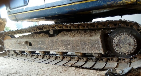 KOBELCO MARK III SK 120 เอกสารใบอินวอย รถบอดี้สวยช่วงล่างดีพร้อมใช้งานได้เลยครับ เครื่องยนต์เดิมๆปั๊มเดิมทำงานเร็วไม่โหลด ภายในเก๋งสะอาด แอร์เย็น ไฟฟ้าเต็ม หน้าจอครบพร้อม ภายนอกบูมอาร์มมีปะเล็กน้อยครับพร้อมทำงานได้เลยไม่มีปัญหา ช่วงล่างเอวแน่นดี โรลเลอร์โ