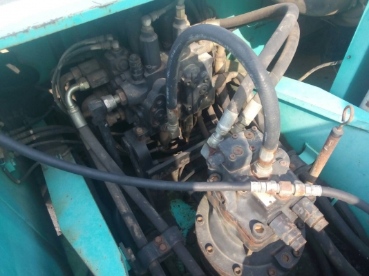 รถแบคโฮ  KOBELCO  YN - 10  ( รถทำงาน 13,xxx ชม. )    สนใจติดต่อ  081 - 6079515