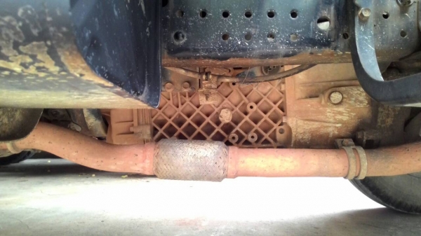 รถอีซูซุ 6 ล้อดั้ม NQR 150 แรงม้า. ปี 50.  ( รถวิ่ง 26x,xxx กม. )    สนใจติดต่อ  081 - 6079515