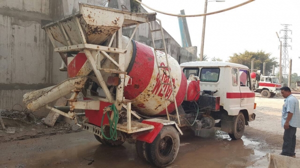 ขาย รถโม่ปูนแบบโซ่ 2.5 คิว คัสซีสวย เครื่อง EH700 168 แรงม้า รถใช้งานอยู่ทุกวัน เอกสารใบซื้อขาย ขาย รถโม่ปูนแบบโซ่ 2.5 คิว คัสซีสวย เครื่อง EH700 168 แรงม้า รถใช้งานอยู่ทุกวัน เอกสารใบซื้อขาย