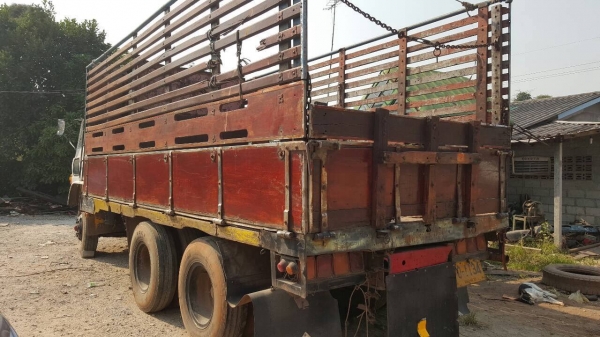 ขาย 10 ล้อ เพลาเดียว HINO KT920 ติดแก๊ส 8 ถัง เครื่อง EH700 168 แรงม้า คัสซีสวย วางหัว F18 ทะเบียนพร้อมโอน