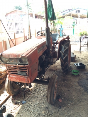 ขายรถไถเก่านอก20แรง ยี่ห้อzen-noh เครื่องดีพร้อมใช้งาน28000