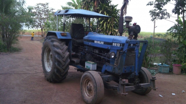 ขายรถไถฟอร์ด6600 เสื้อลาย