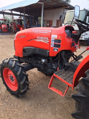 ขายรถไถคูโบต้าL4708SPตัวเปล่าสภาพเดิมๆรถใช้งาน600กว่าชั่วโมงคับราคา395,000.