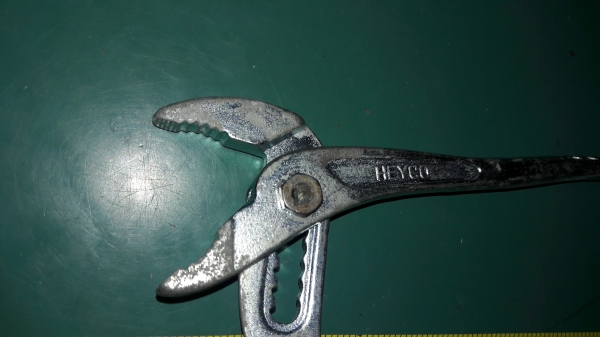 ขายคีมคอม้างานเก่าขนาด8นิ้ว ปากขยายได้3นิ้ว HEYCO Made in Germany.