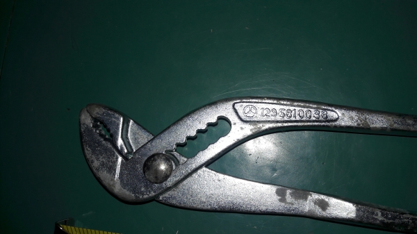 ขายคีมคอม้างานเก่าขนาด8นิ้ว ปากขยายได้3นิ้ว HEYCO Made in Germany.