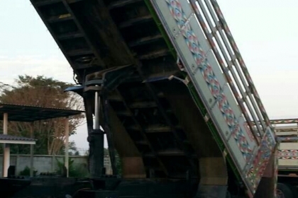 สิบล้อ อีซูซุ 360ปี54 แม่ลูก3คาน ดั้มกะบะมีเนียมยาว6.80ม อู่โชคชัย สภาพพร้อมใช้ เล่มทะเบียนพร้อมโอน