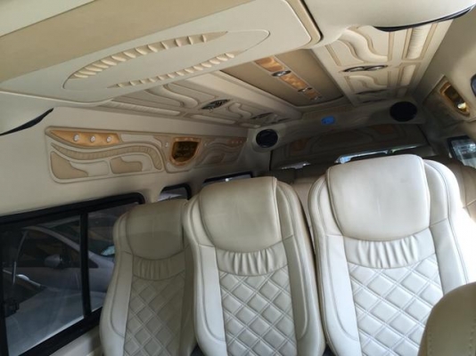 โทร 0922726669 ตันหยงรถตู้เบสฝั่งธน  ตู้เบนซิน ปี 12  เกียร์ออโต้  หน้าใหม่ ราคา 829,000 บาท