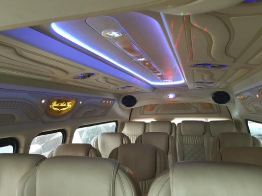 โทร 0922726669 ตันหยงรถตู้เบสฝั่งธน  ตู้เบนซิน ปี 12  เกียร์ออโต้  หน้าใหม่ ราคา 829,000 บาท