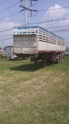 ลูกพ่วงกระบะเนียม  สามเพลาดั้ม สองตอน ยางขาด 6 เส้น