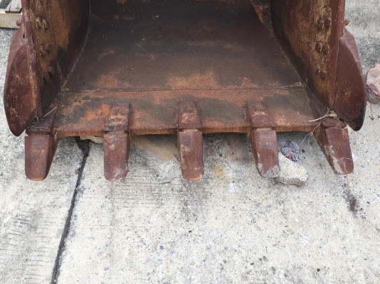 ******bucket ZX200 Used****** ******bucket ZX200 Used******