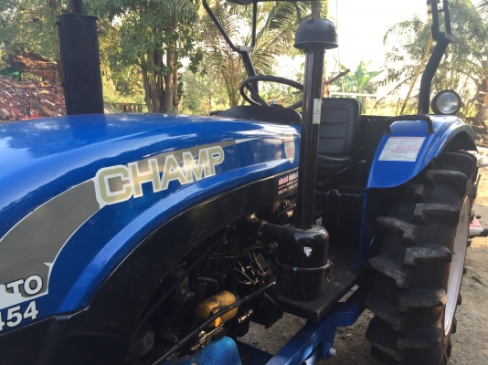 ขายรถไถแชมป์ YTO454(4WD)2เพลา สภาพพร้อมใช้ ขายพร้อมอุปกรณ์ ราคา 198,000 บาท สนใจติดต่อ 081-9136451 คุณโบว์ ขายรถไถแชมป์ YTO454(4WD)2เพลา สภาพพร้อมใช้ ขายพร้อมอุปกรณ์ ราคา 198,000 บาท สนใจติดต่อ 081-9136451 คุณโบว์