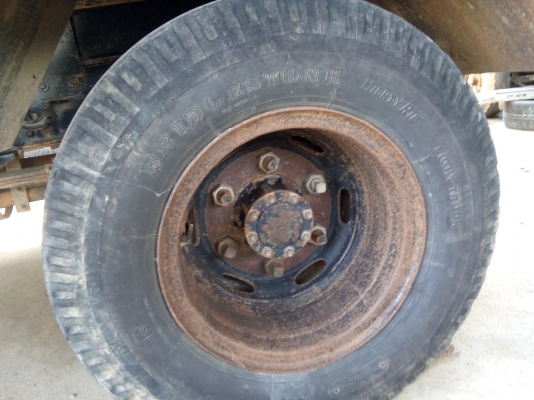 6ล้อดั้มอีซูสุNPR 120 แรงม้า  (รถห้างแท้)ปี39  พร้อมใช้งาน สวยเดิมๆทั้งคัน เล่มติดมือ..