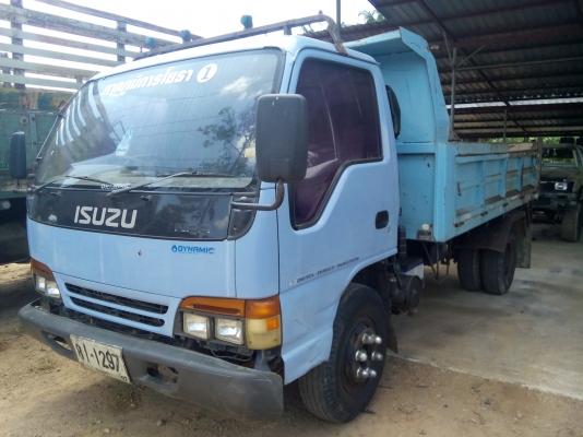 6ล้อดั้มอีซูสุNPR 120 แรงม้า  (รถห้างแท้)ปี39  พร้อมใช้งาน สวยเดิมๆทั้งคัน เล่มติดมือ..