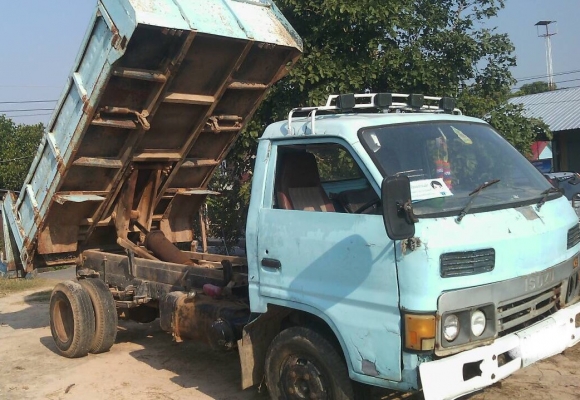 ISUZU TL 100 HP 4BC2 หกล้อดั๊มพ์ กระบะดั๊มพ์เหล็ก 4 ตันความยาว 3.50 เมตรสภาพดีพร้อมใช้งาน เครื่องยนต ISUZU TL 100 HP 4BC2 หกล้อดั๊มพ์ กระบะดั๊มพ์เหล็ก 4 ตันความยาว 3.50 เมตรสภาพดีพร้อมใช้งาน เครื่องยนต