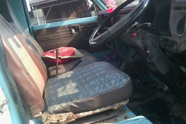 ISUZU TL 100 HP 4BC2 หกล้อดั๊มพ์ กระบะดั๊มพ์เหล็ก 4 ตันความยาว 3.50 เมตรสภาพดีพร้อมใช้งาน เครื่องยนต ISUZU TL 100 HP 4BC2 หกล้อดั๊มพ์ กระบะดั๊มพ์เหล็ก 4 ตันความยาว 3.50 เมตรสภาพดีพร้อมใช้งาน เครื่องยนต
