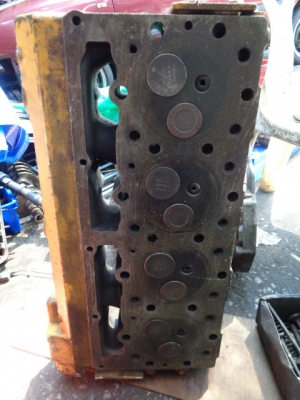 ขายฝาสูบ caterpila d4 ฝาบาง อุปกรณ์ครบ