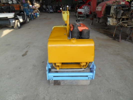 ขายรถบดเดฺินตามSAKAI HV50 พร้อมใช้งาน