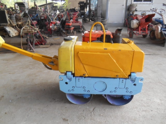 ขายรถบดเดฺินตามSAKAI HV50 พร้อมใช้งาน