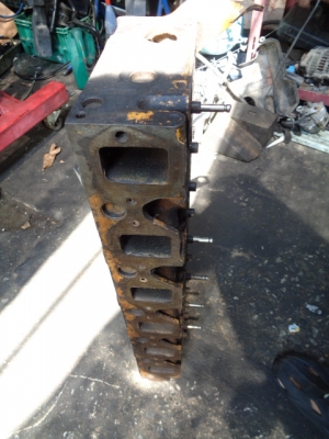 ขายฝาสูบ komatsu pc 120-3 ขายฝาสูบ komatsu pc 120-3