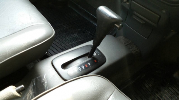 รถ 3 ประตู เครื่องหัวฉีด ติดแก็ส ราคา 69,000