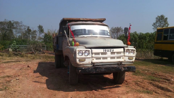 ขาย 6 ล้อ ดั้ม