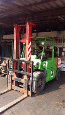 Forklift รถยกฟอร์คลิฟท์ ดีเซล ขนาด 4.0 ตัน ยกสูง 4 mm. ออโต้