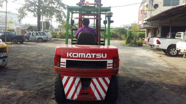 Forklift รถยกฟอร์คลิฟท์ ดีเซล ขนาด 4.0 ตัน ยกสูง 4 mm. ออโต้
