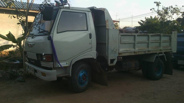 6ล้อดั้มดิน5คิว HINO KM WO4D-117แรง ช่วงล่างใหญ่ พ.พาวเวอร์ แอร์เย็น ยางใหม่6เส้น เล่มทะเบียนครบ **ขาย HINO KM777 117แรง 6ล้อดั้มดิน5คิว สภาพดี ช่วงล่างใหญ่ พร้อมลุยงาน HINO KM777 WO4D-117HP 4สูบ เครื่องเดิม เกียร์ เดิม ครับ เครื่องด