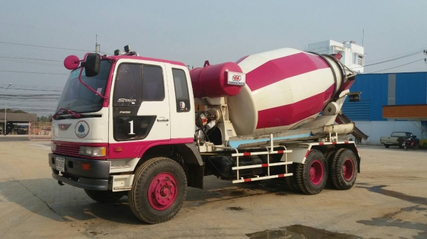 บรรทุกเฉพาะกิจ(คอนกรีดผสมเหลว) รถโม่ปูนใหม่ 7คิว สวย พร้อมใช้งาน HINO FM3M   M10C-A 240 แรง สีขาว-ชมพู