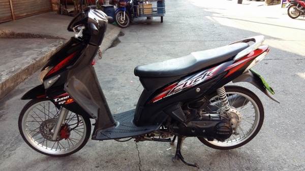 Click ปี 48 รถบ้าน เครื่องเดิมๆ มีเล่ม เอกสารพร้อม โทร. 02-9165022,099-0812001