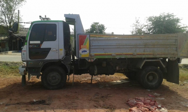 ขายรถบรรทุก 6 ล้อดัมพ์ HINO FC4J 145 แรงม้าปี 2540 ราคา 580000