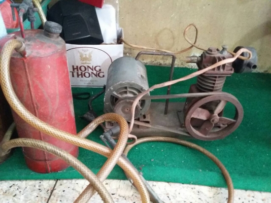 เครื่องหลอมทองหนึ่งชุดครบ