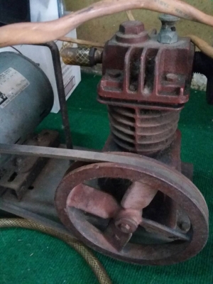 เครื่องหลอมทองหนึ่งชุดครบ