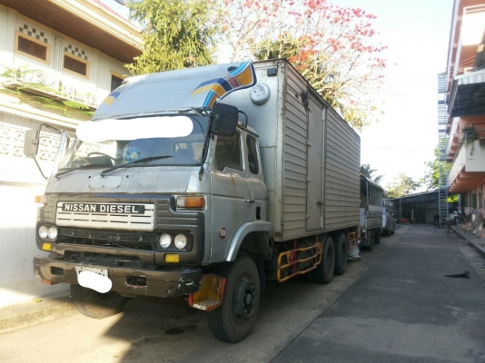 รถบรรทุก ตู้ 3 บาน ยูดี 10 ล้อ 1 เพลา ปี 46 เครื่อง 195 แรง เบรกทิฟฟี่ พวงมาลัยพาวเวอร์ ราคา 320,000 บ.รถอยู่สระบุรี