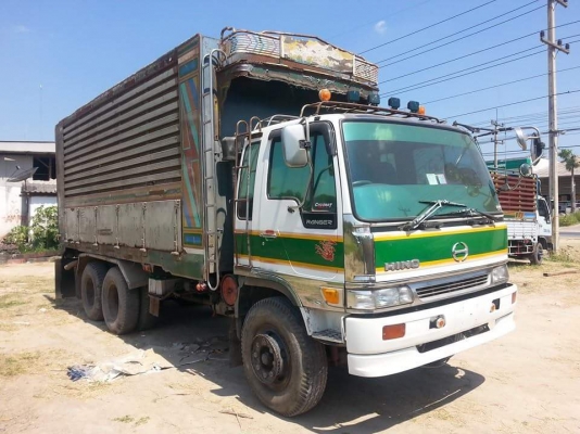 ขายรถ10ล้อ ดั้ม2เพลา เครื่อง210แรง ภายในสวย เอกสารพร้อมโอน สนใจโทร 090-8588220คุณนะ 093-3258446คุณบิว หรือเข้าดูสินค้าอื่นๆได้ที่ www.truck.in.th/498 หรือเพจFacebook ณรงค์ ซื้อขายรถมือสอง (เว็บไซต์ส่วนตัว) หรือFacebook คุณนะ รถบรรทุก