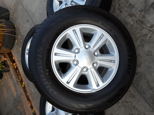 ล้อ isuzu 1.9 ddi ขอบ 15 พร้อมยางปี 16 ชุดล่ะ 16500