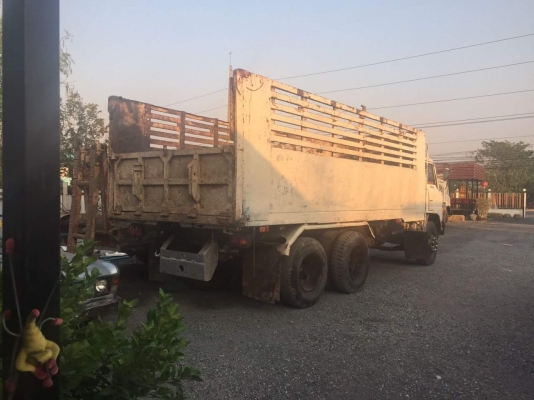 ขายรถ10ล้อ ดั้ม2เพลา เครื่อง185แรง เอกสารพร้อมโอน สนใจโทร 090-8588220คุณนะ 093-3258446คุณบิว หรือเข้าดูสินค้าอื่นๆได้ที่ www.truck.in.th/498 หรือเพจFacebook ณรงค์ ซื้อขายรถมือสอง (เว็บไซต์ส่วนตัว) หรือFacebook คุณนะ รถบรรทุก