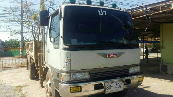 หกล้อ ฮีโน่ FG195 เครน 4ตัน ช่วงยาว5.50ม สภาพพร้อมใช้งาน เล่มทะเบียนพร้อมโอน