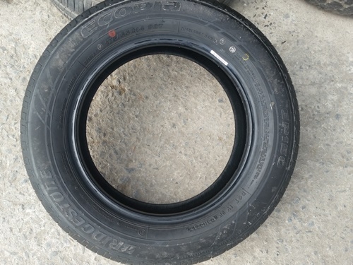 ขายยางป้ายแดง175/65/14 ปี 5215 BRIDGESTONE ECOPIA EP150 4 เส้น