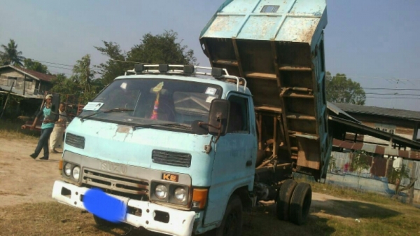 อิสุ ks21-110ฝาขาวเดิม ดั้ม5คิว ใช้งานได้ดีมีเล่ม