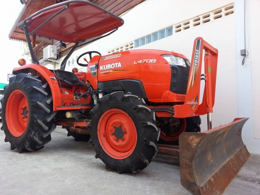 คูโบต้า L4708 4 WD พร้อมใบมีดตราช้าง ทำงาน 890 ชั่วโมง ปี 2556