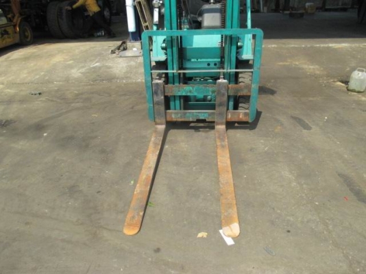 ขายรถยก2ตันเสา4เมตรนางงามจากนอกรุ่นล่าสุด