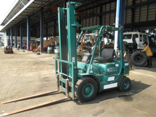 ขายรถยก2ตันเสา4เมตรนางงามจากนอกรุ่นล่าสุด