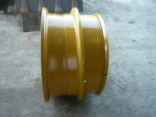 จำหน่ายกะทะล้อใหม่สำหรับเครื่องจักรหนัก อาทิเช่น กะทะล้อรถเกรด รถบด รถตัก ขนาด