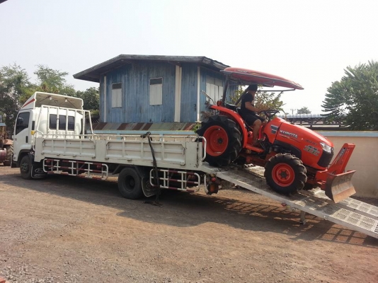 คูโบต้า L3608 4 WD พร้อมใบมีดตราช้าง จดทะเบียน ก.ค.2556