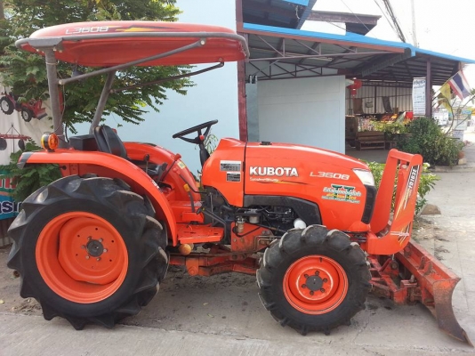 คูโบต้า L3608 4 WD พร้อมใบมีดตราช้าง จดทะเบียน ก.ค.2556