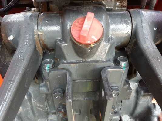 คูโบต้า L3608 4 WD พร้อมใบมีดตราช้าง จดทะเบียน ก.ค.2556