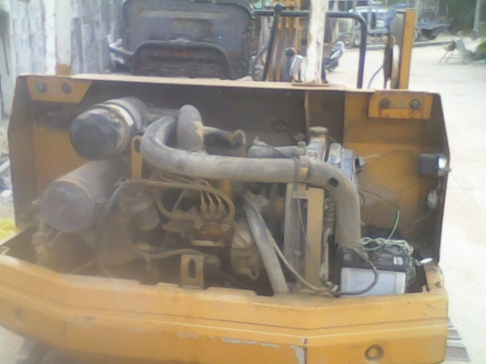 ขายแมคโครkomatshu pc15 ขายแมคโครkomatshu pc15