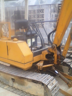 ขายแมคโครkomatshu pc15 ขายแมคโครkomatshu pc15